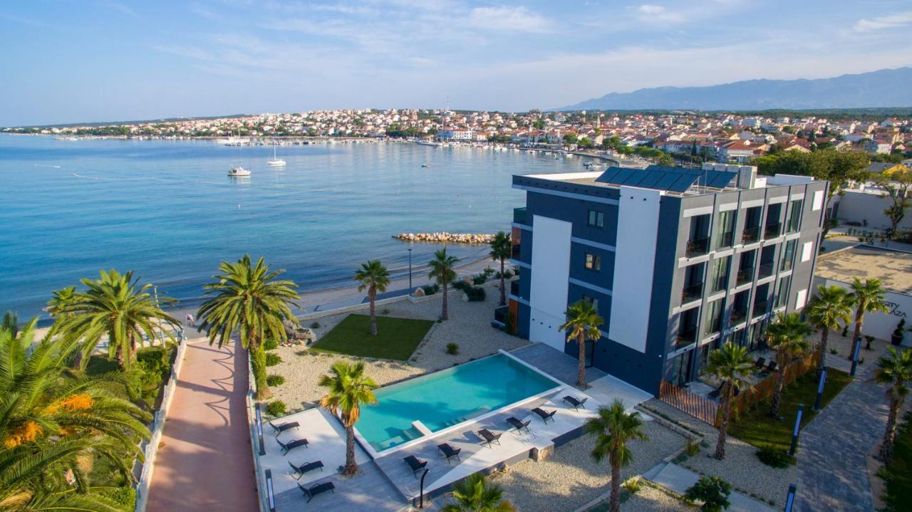 Liberty Plaza Hotel Новаля Екстериор снимка